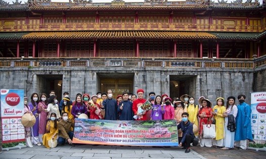 Đoàn famtrip, presstrip Thái Lan đã khảo sát tại Hoàng cung Huế vào tháng 4.2022.