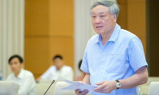 Chánh án TAND tối cao Nguyễn Hòa Bình phát biểu tại phiên họp. Ảnh: Phạm Thắng