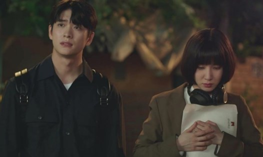 Cặp đôi chính phim “Extraordinary Attorney Woo” được kỳ vọng có cái kết hạnh phúc. Ảnh: ENA.