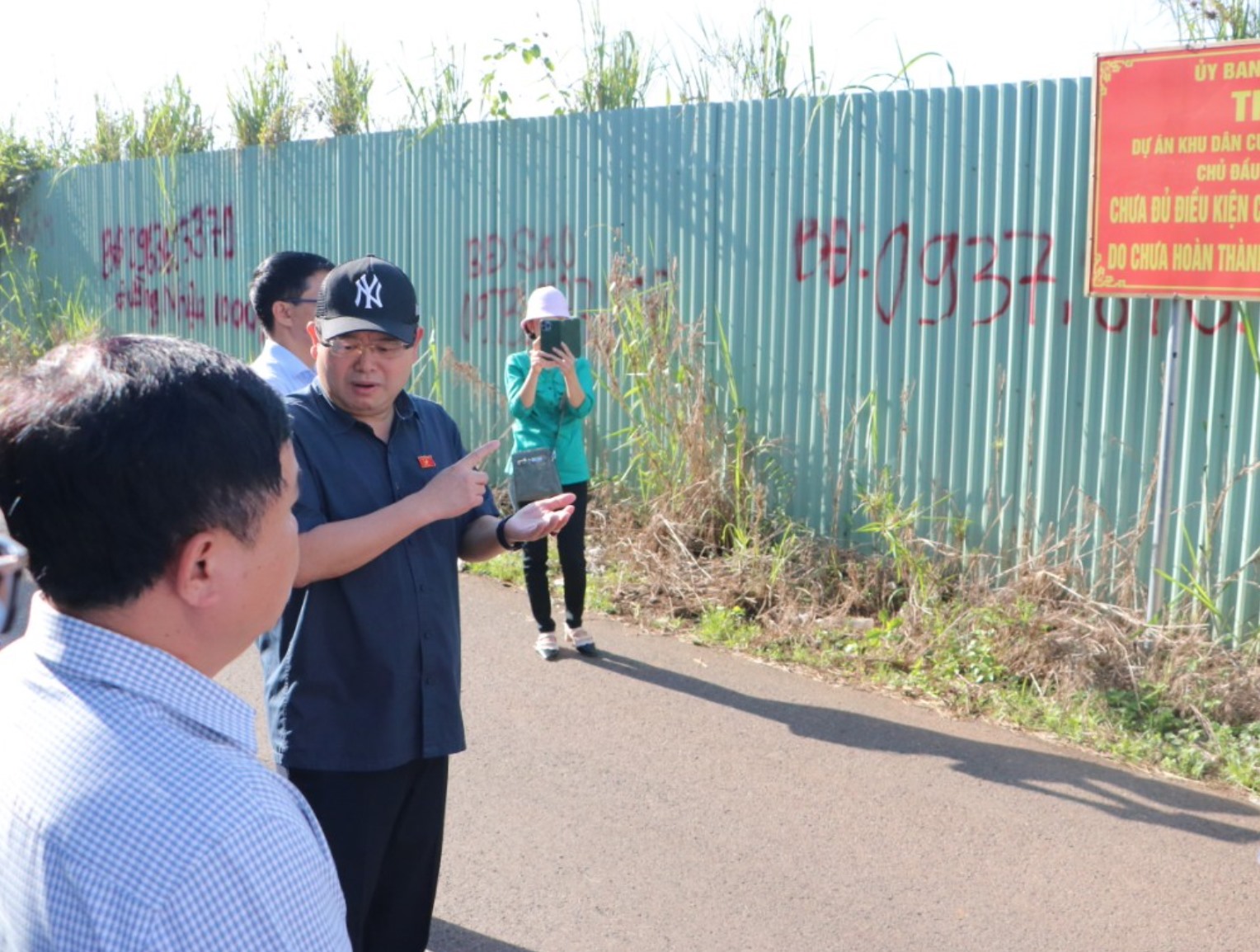 Thông báo “mập mờ” về dự án xây dựng trái phép, địa phương bị ĐBQH nhắc nhở