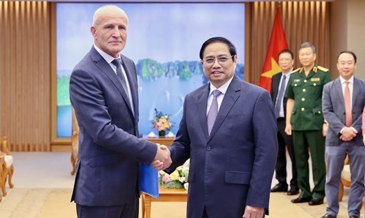 Thủ tướng Phạm Minh Chính tiếp xã giao Phó Thủ tướng, Bộ trưởng Ngoại giao Kazakhstan Mukhtar Tileuberdi. Ảnh: TTXVN