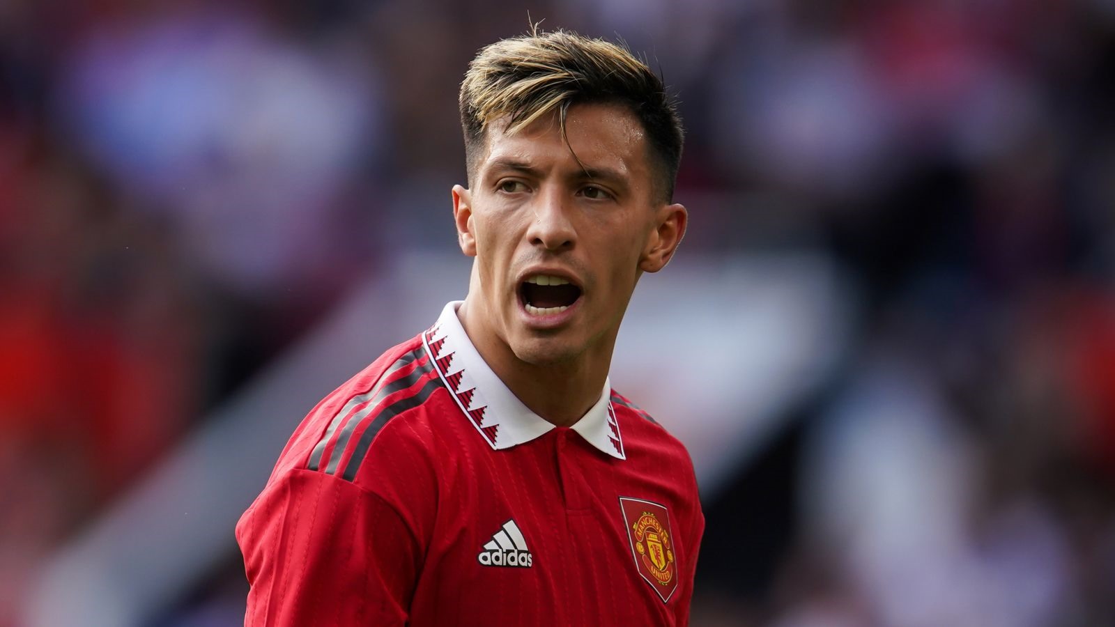 Chiều cao của Lisandro Martinez có phải vấn đề với Man United?