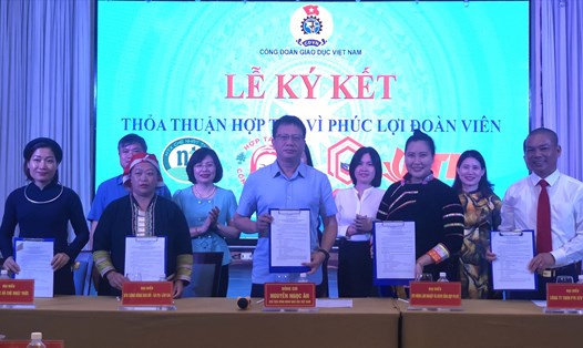 Công đoàn Giáo dục Việt Nam ký thỏa thuận hợp tác chương trình phúc lợi cho đoàn viên với nhiều chính sách ưu đãi. Ảnh: P.Linh
