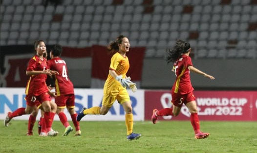 U18 nữ Việt Nam chỉ cách trận chung kết giải U18 nữ Đông Nam Á 1 trận đấu nữa. Ảnh: VFF