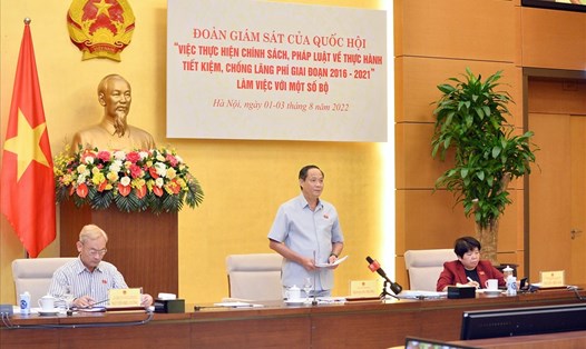 Phó Chủ tịch Quốc hội Trần Quang Phương phát biểu tại cuộc làm việc với Bộ Giáo dục và Đào tạo.