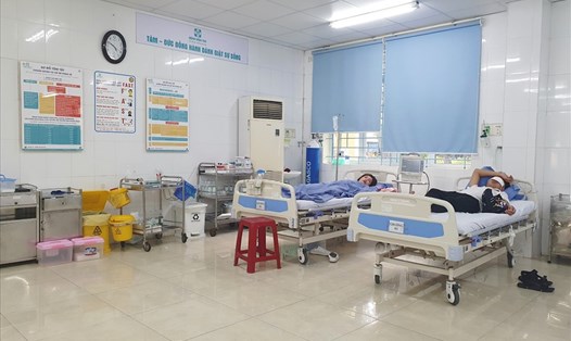 24 du khách đi du lịch Đà Nẵng nhập viện vì ngộ độc thực phẩm. Ảnh: BVCC