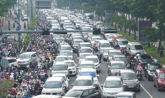 TPHCM quản lý gần 8,4 triệu phương tiện, với hơn 806.000 ôtô.   Ảnh: Minh Quân