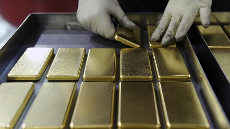 Dự trữ vàng và ngoại hối của Nga đạt 580,6 tỉ USD tính đến ngày 12.8. Ảnh: Getty