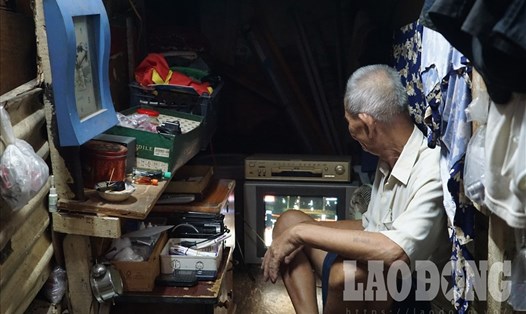 Một căn nhà siêu nhỏ nằm trong hẻm ở đường Vĩnh Viễn (phường 4, quận 10, thành phố Hồ Chí Minh). Ảnh: Hà Phương