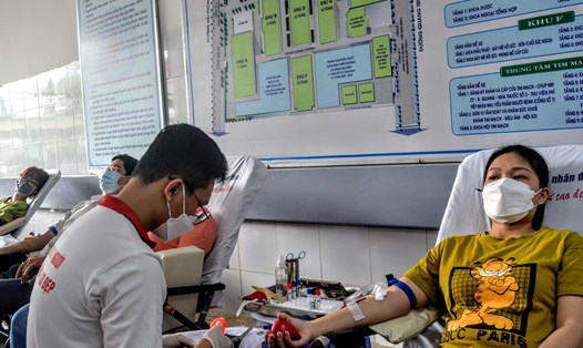 Công đoàn Y tế Đà Nẵng thu được 750 đơn vị máu trong Ngày hội hiến máu tình nguyện. Ảnh: Phương Trà