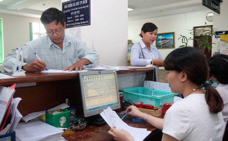 Tham gia bảo hiểm 18 năm, muốn hưởng lương hưu cần làm gì?