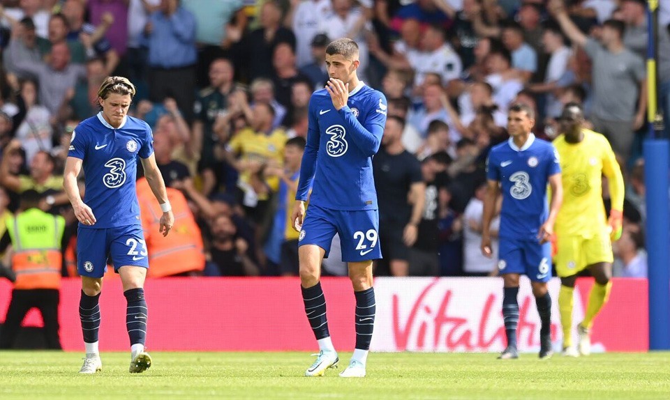 Thấy gì từ trận thảm bại của Chelsea trước Leeds?