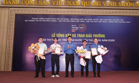 Lễ tổng kết và trao giải thưởng Hội thi Tin học trẻ toàn quốc 2022 tổ chức tại TP Tam Kỳ, Quảng Nam. Ảnh: BTC
