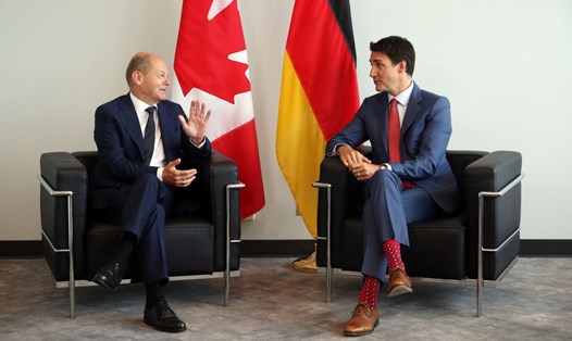 Thủ tướng Canada Justin Trudeau (phải) tiếp Thủ tướng Đức Olaf Scholz ngày 22.8.2022. Ảnh: AFP