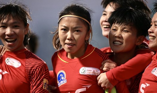 Huỳnh Như xuất ngoại là bước đệm cho bóng đá nữ Việt Nam. Ảnh: Minh Anh