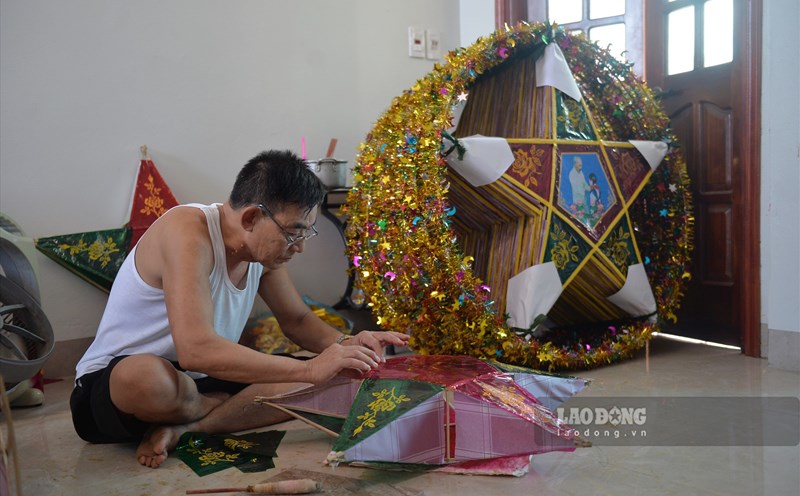 "Làng đèn ông sao" lớn nhất miền Bắc tất bật trước tết Trung thu