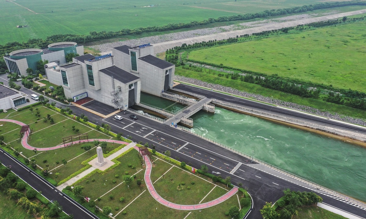 Dự án chuyển hướng nước khổng lồ cứu nguy hạn hán ở Trung Quốc