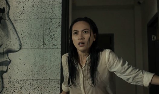 Phương Anh Đào gây ấn tượng trong phim kinh dị "Vô diện sát nhân". Ảnh: NSX.