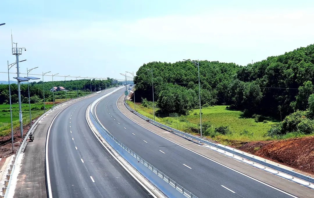 Cao tốc Vân Đồn - Móng Cái dự kiến khánh thành vào ngày 1.9.2022. Ảnh: CTV