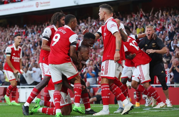 Arsenal: 1 năm đổi thay đã đủ lớn?