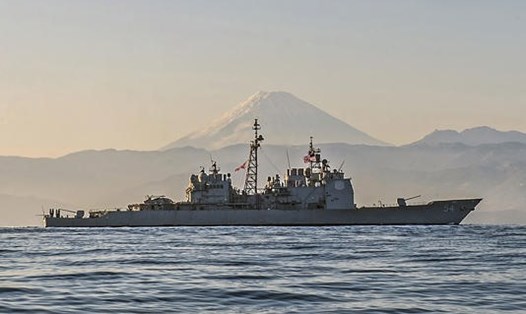 SS Antietam - tàu tuần dương tên lửa dẫn đường lớp Ticonderoga hoạt động ngoài khơi bờ biển Nhật Bản năm 2014. Ảnh: Hải quân Mỹ