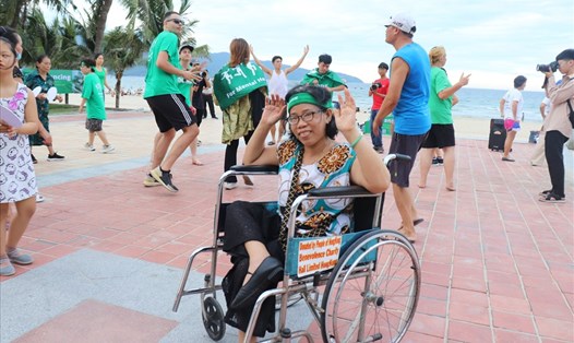 Cộng đồng Dork Dance đã giúp rất nhiều người khuyết tật tự tin hòa nhập với cộng đồng tại Đà Nẵng. Ảnh: Nguyễn Linh