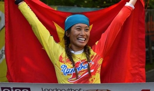 Runner Thanh Vũ chinh phục nội dung siêu khó để vô địch thế giới Deca-Triathlon World Championship 2022. Ảnh: Swiss Ultra