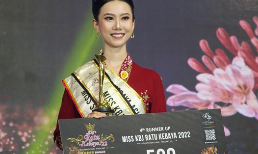 Nguyễn Vĩnh Hà Phương đạt Á hậu 4 tại "Miss KBJ Ratu Kebaya International". Ảnh: NSCC.