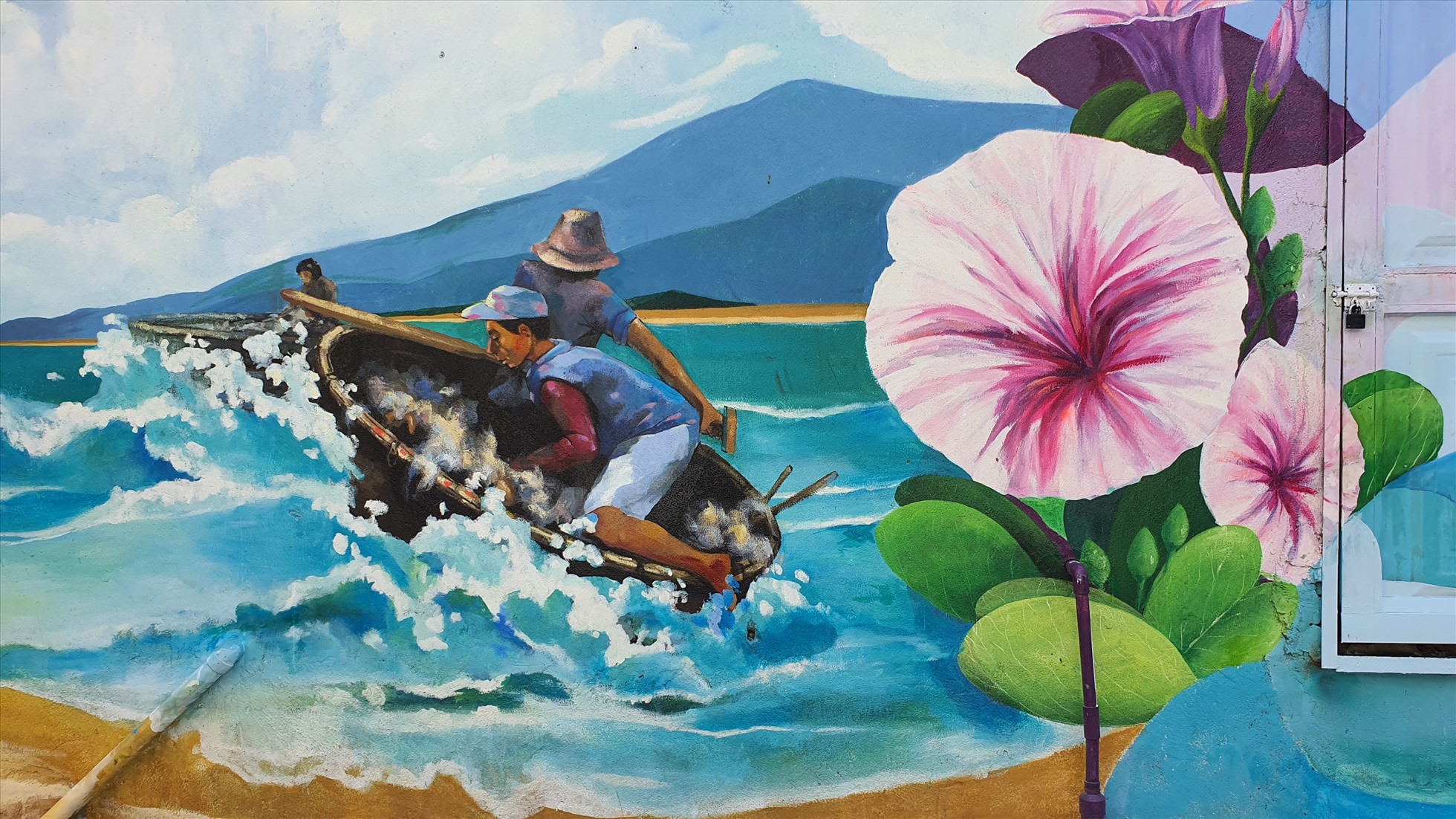 Đà Nẵng có đường bích hoạ ven biển