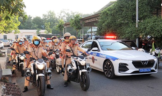 Lực lượng Công an tỉnh Bà Rịa - Vũng Tàu ra quân xử lý vi phạm trật tự giao thông.