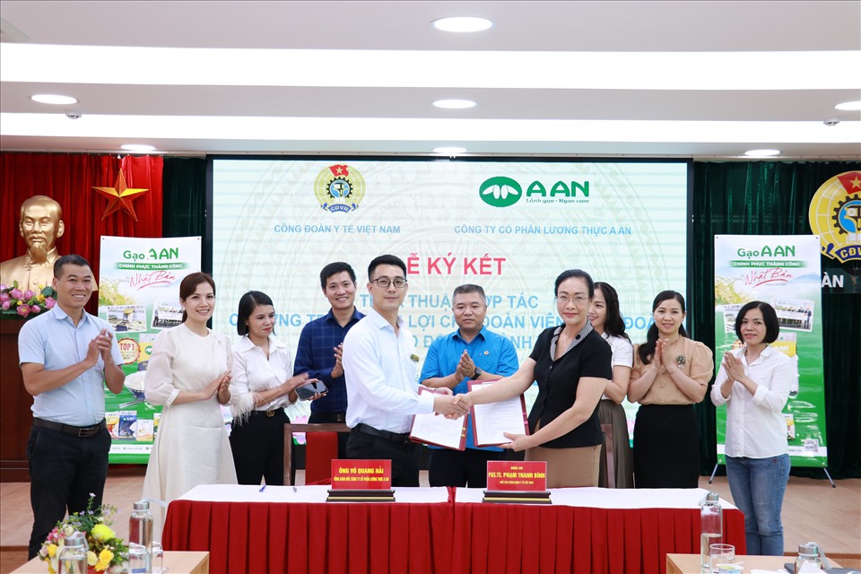 Công đoàn Y tế Việt Nam và Công ty Cổ phần Lương thực A An ký kết chương trình phúc lợi cho đoàn viên Công đoàn ngành Y.