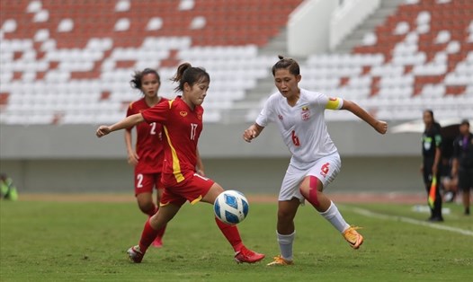 U18 nữ Việt Nam xuất sắc vượt qua Myanmar tại trận bán kết. Ảnh: VFF.