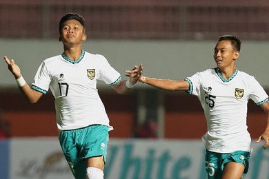 U16 Indonesia đẩy U16 Việt Nam xuống vị trí nhì bảng sau trận thắng 9-0