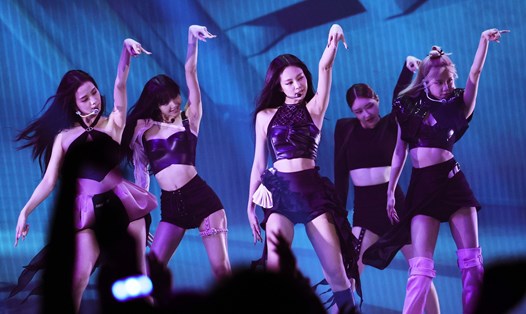 Blackpink là nhóm nhạc nữ Kpop đầu tiên trình diễn tại lễ trao giải âm nhạc MTV VMAs của Mỹ. Ảnh: AFP.