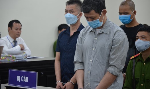 Nguyễn Xuân Quý (hàng đầu) được xác định chủ mưu mở phòng bay lắc, bán ma tuý tại Bệnh viện Tâm thần Trung ương I. Ảnh: V.D