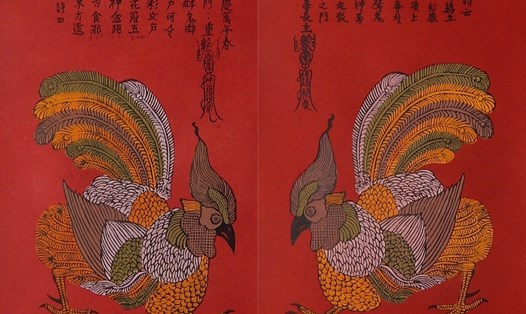 Thần kê (đôi), tranh dân gian Kim Hoàng. Ảnh: Tường Minh