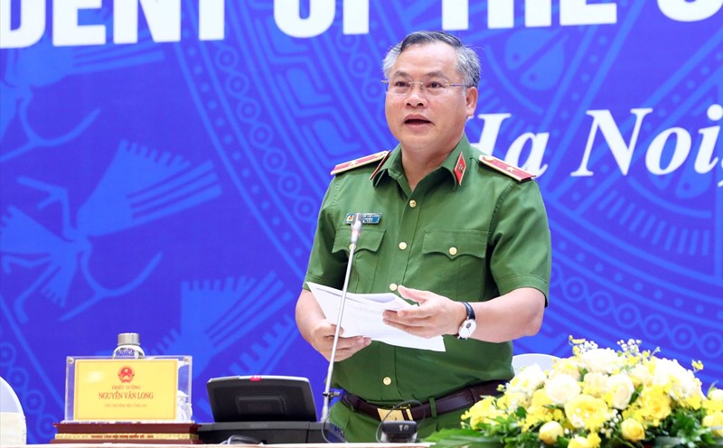 Trao căn cước công dân cho hơn 2.000 phạm nhân được đặc xá