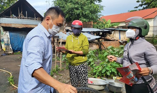 Người dân ở Đắk Lắk còn chủ quan trong công tác diệt loăng quăng bọ gậy phòng, chống sốt xuất huyết. Ảnh: Quang Nhật