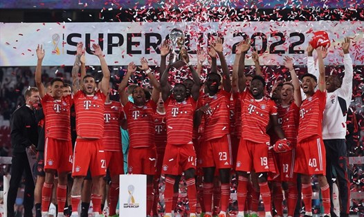 Bayern Munich vừa khởi đầu mùa giải bằng danh hiệu Siêu cúp Đức quen thuộc. Ảnh: AFP