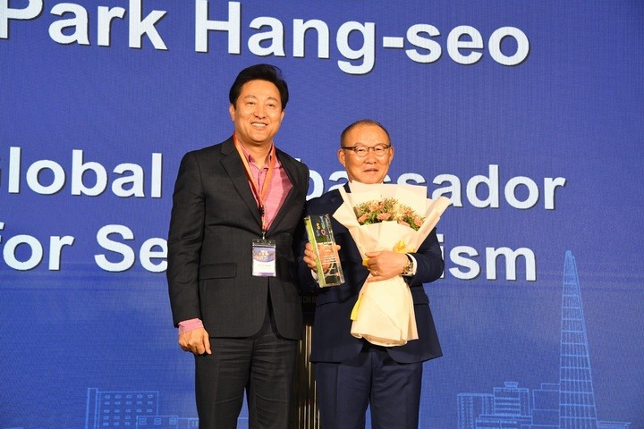 HLV Park Hang-seo làm Đại sứ du lịch của thành phố Seoul