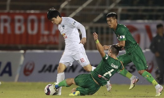 Hoàng Anh Gia Lai đã thua Sài Gòn 0-1 trên sân Thống Nhất tại vòng 1 V.League 2021. Ảnh: VPF