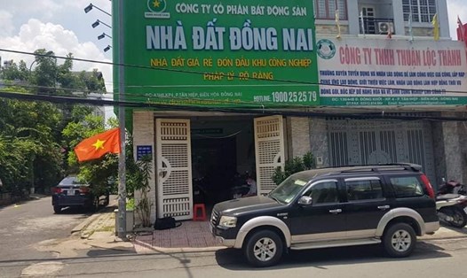 Trụ sở công ty cổ phần bất động sản nhà đất Đồng Nai khi bị cơ quan chức năng điều tra. Ảnh: Hà Anh Chiến
