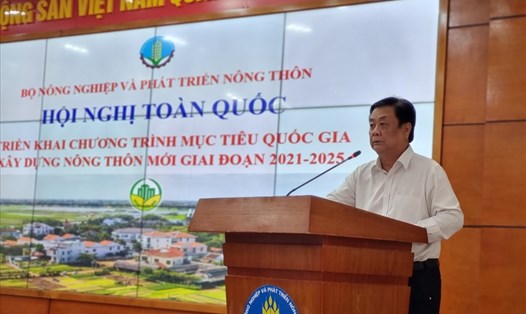 Bộ trưởng Lê Minh Hoan nhấn mạnh về 6 nhiệm vụ cần đồng thuận triển khai trong xây dựng nông thôn mới. Ảnh: V.Long