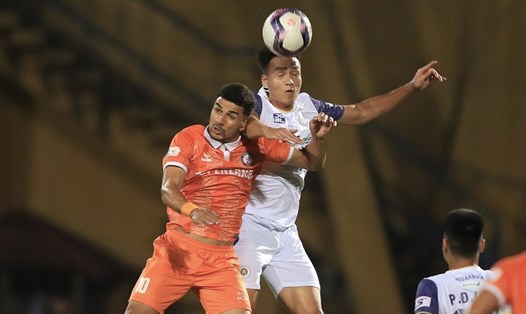 Bình Định đã vượt qua Hà Nội khi 2 đội gặp nhau tại V.League 2021. Ảnh: VPF