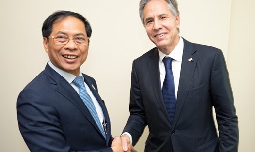 Bộ trưởng Ngoại giao Bùi Thanh Sơn gặp Ngoại trưởng Mỹ Antony Blinken ngày 5.8.2022. Ảnh: ĐSQ Mỹ