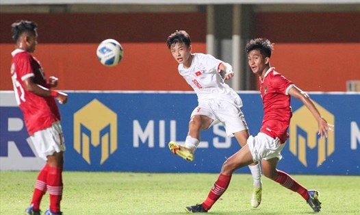 U16 Indonesia thắng U16 Việt Nam 2-1 để vào bán kết Giải U16 Đông Nam Á 2022. Ảnh: VFF