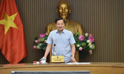Phó Thủ tướng Lê Minh Khái phát biểu tại cuộc họp. Ảnh: Quang Thương