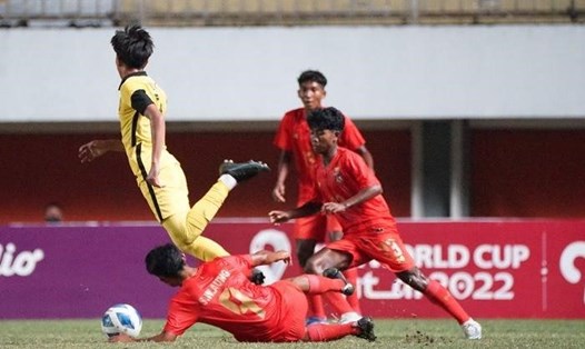U16 Myanmar đối đầu với U16 Campuchia ở lượt trận cuối bảng C. Ảnh: IPE