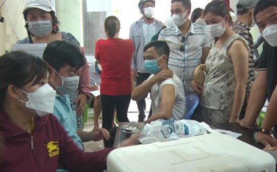 Một điểm tiêm phòng COVID-19 ở phường Dương Đông, TP Phú Quốc. Ảnh: PV