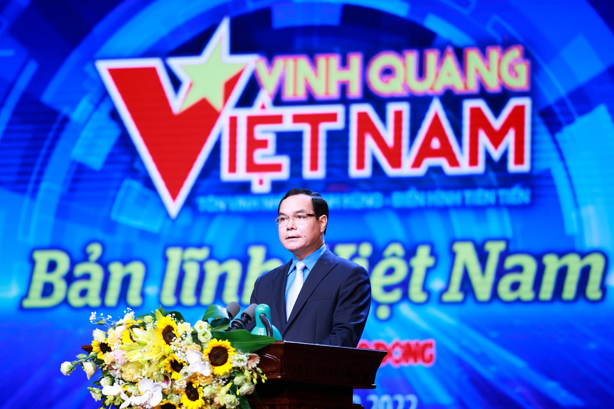 Ông Nguyễn Đình Khang - Uỷ viên Trung ương Đảng, Chủ tịch Tổng Liên đoàn Lao động Việt Nam, Phó Chủ tịch Hội đồng Thi đua khen thưởng Trung ương - phát biểu tại chương trình. Ảnh: Hải Nguyễn